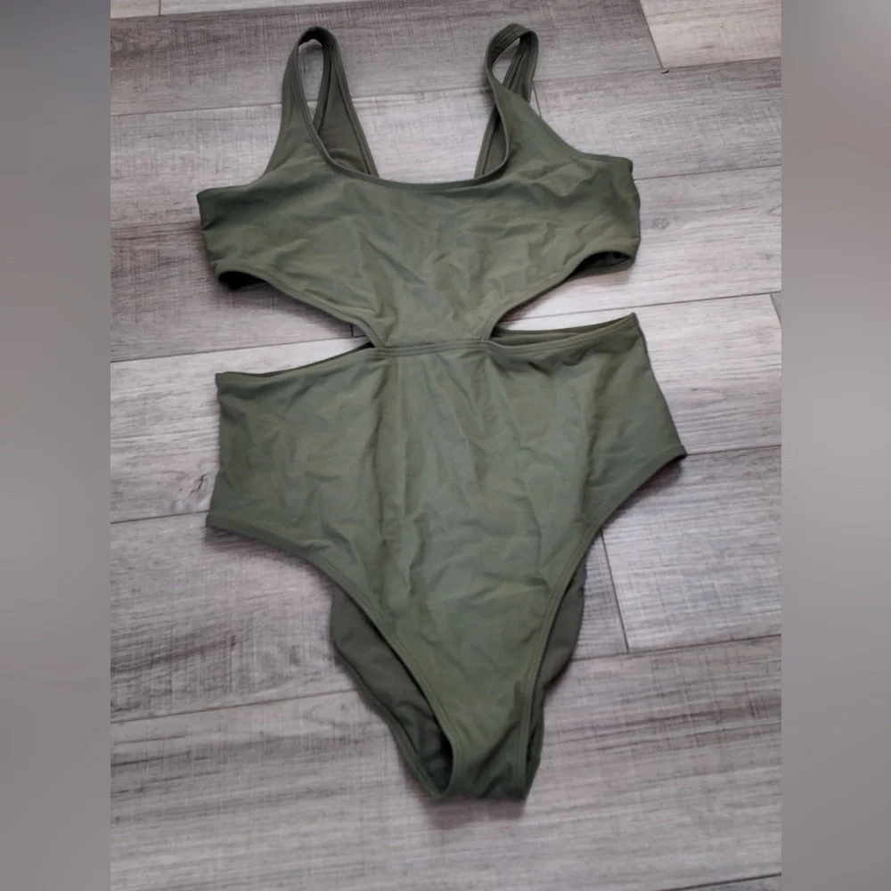 Aerie Green Cut Out One Piece Swimsuit XL Women Chic Cute Swimwear Summer - Picture 3 of 12